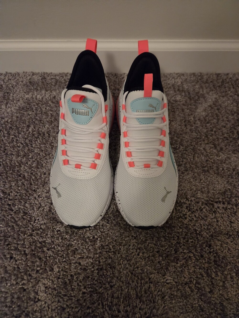 Puma Womens White Sneakers with Coral/Teal Accents; NWOT.